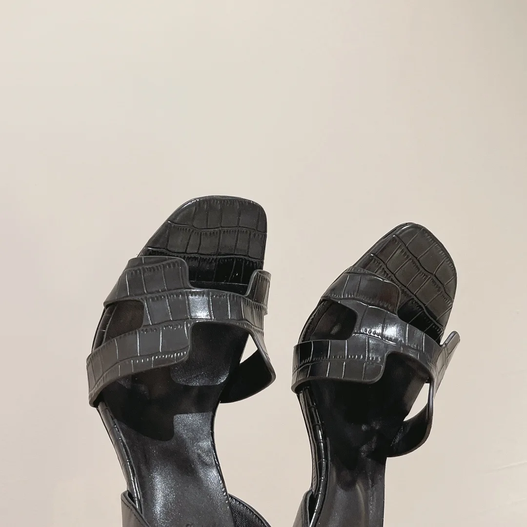 Hermes Ella Sandal Noir / - Image 4