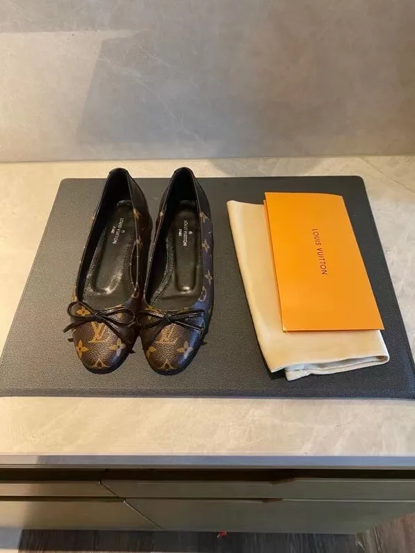 Louis Vuitton Women’s