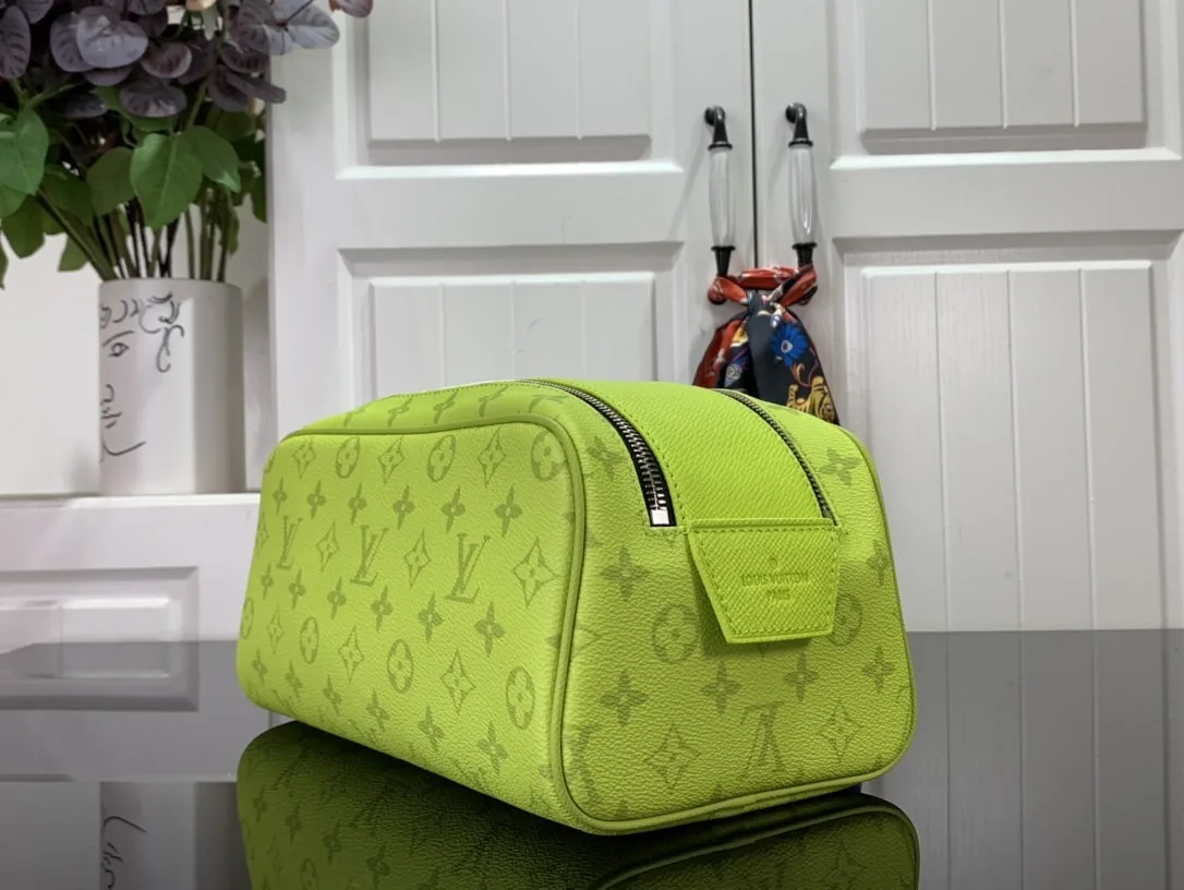 Dopp Kit Light Green / - Image 3