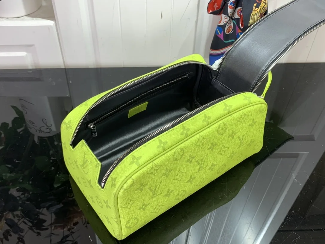 Dopp Kit Light Green / - Image 8