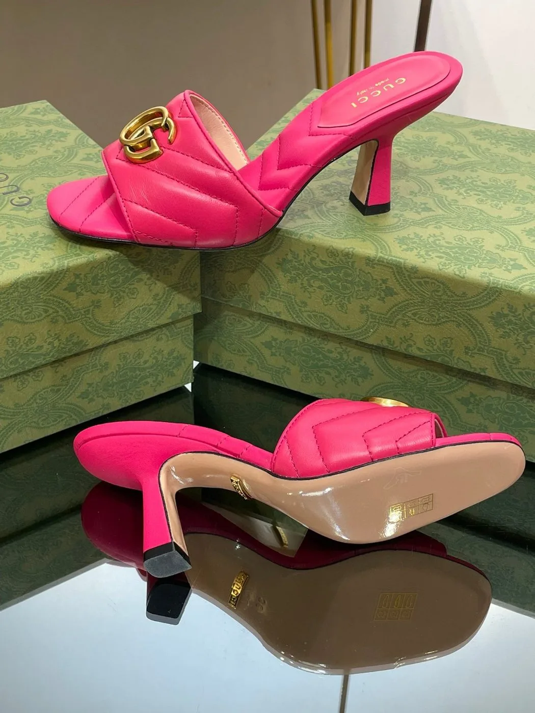 Gucci Double G Slide Sandal Pink - Image 4