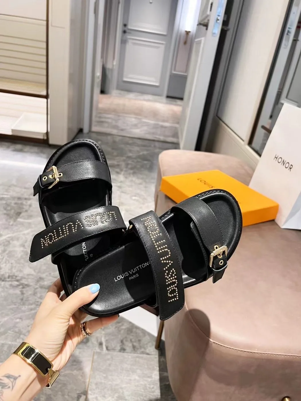 Louis Vuitton Women’s Bom Dia Flat Mule Black - Image 5