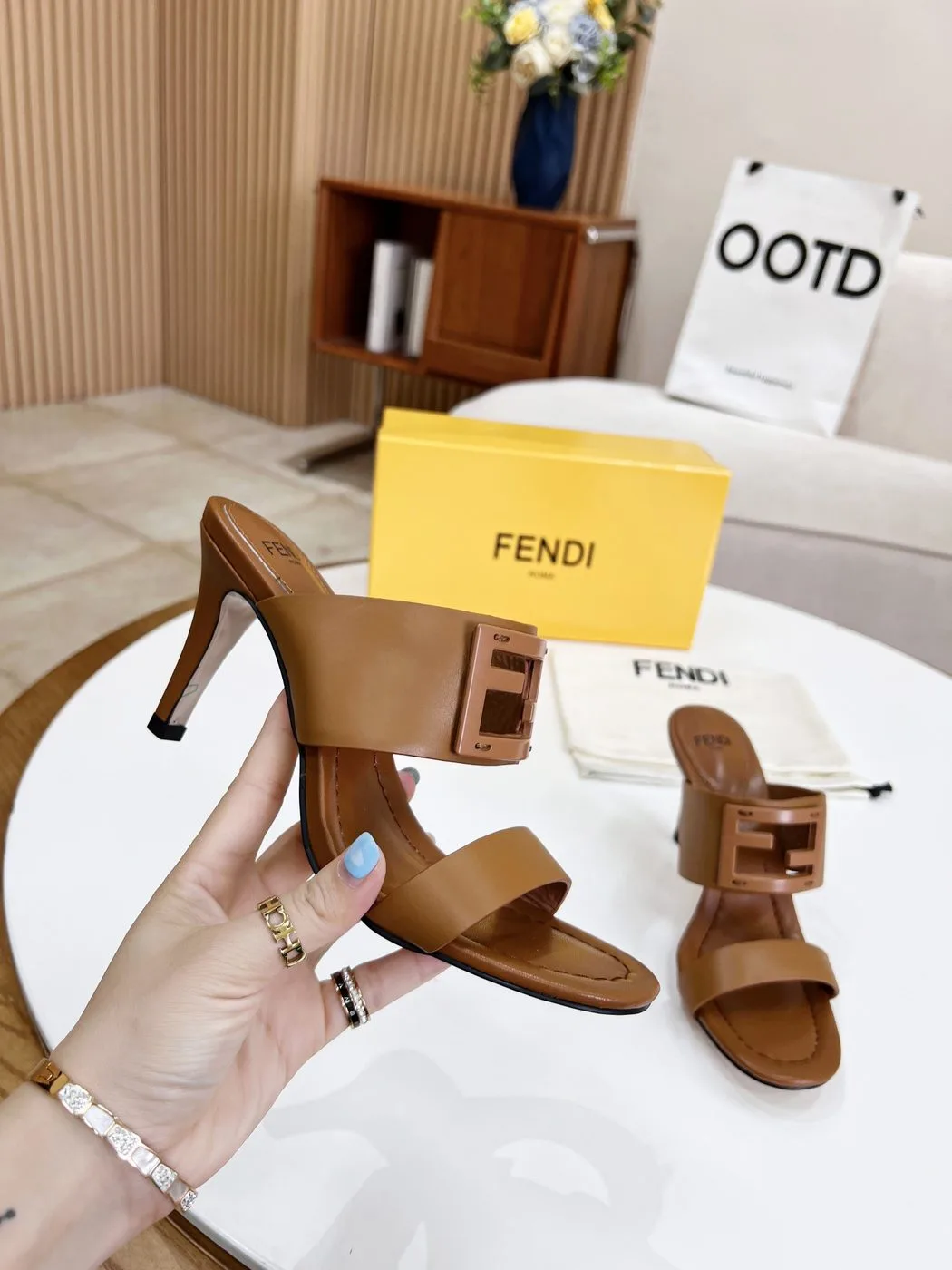 Fendi Baguette Brown Heels - Image 3