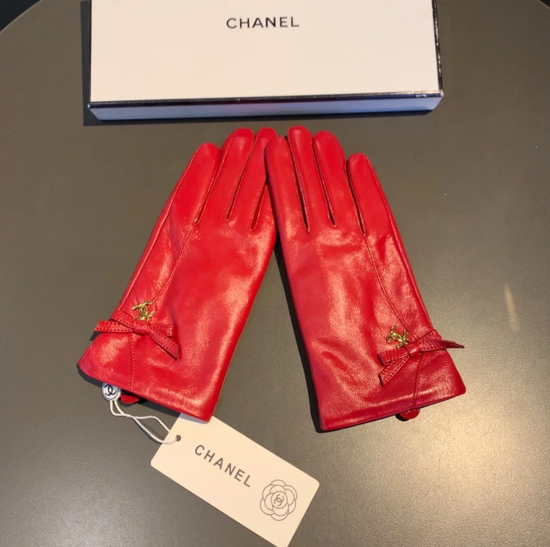 Chanel Gloves In