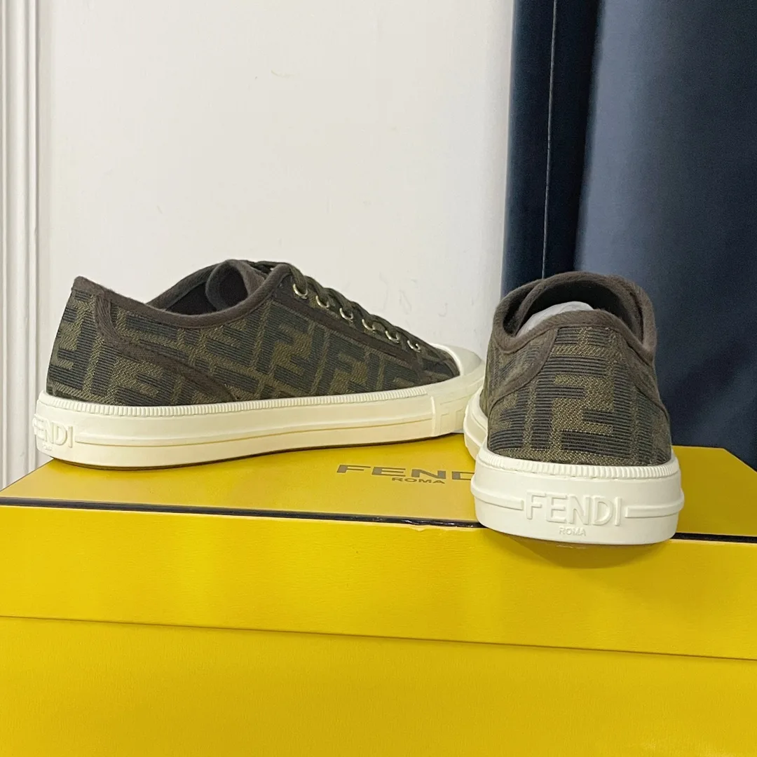 Fendi Domino White FF Fabric Low-Tops 8E8325AJZXF1GQF - Image 2