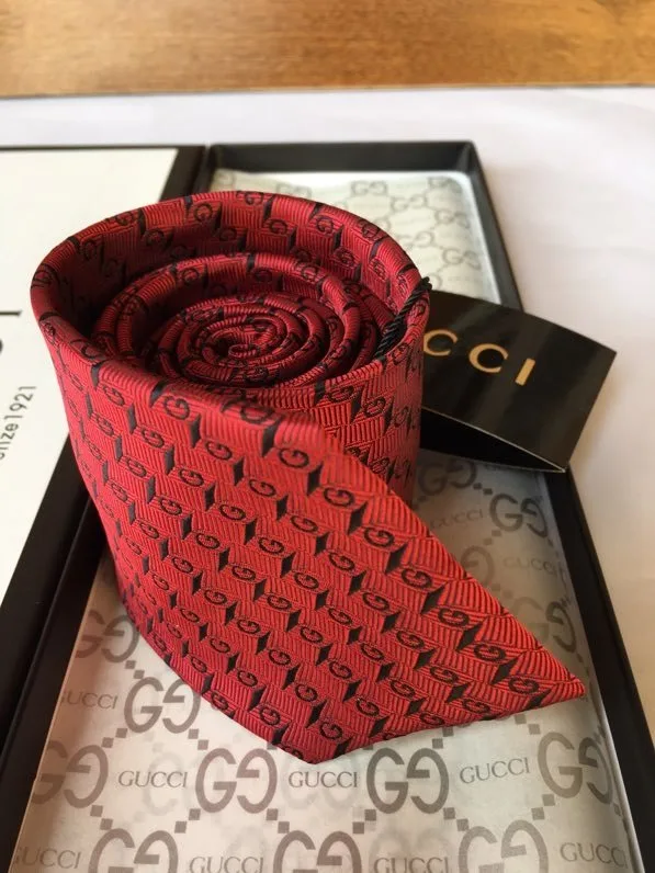 Gucci G Silk Jacquard Tie Red GG Men - Image 4