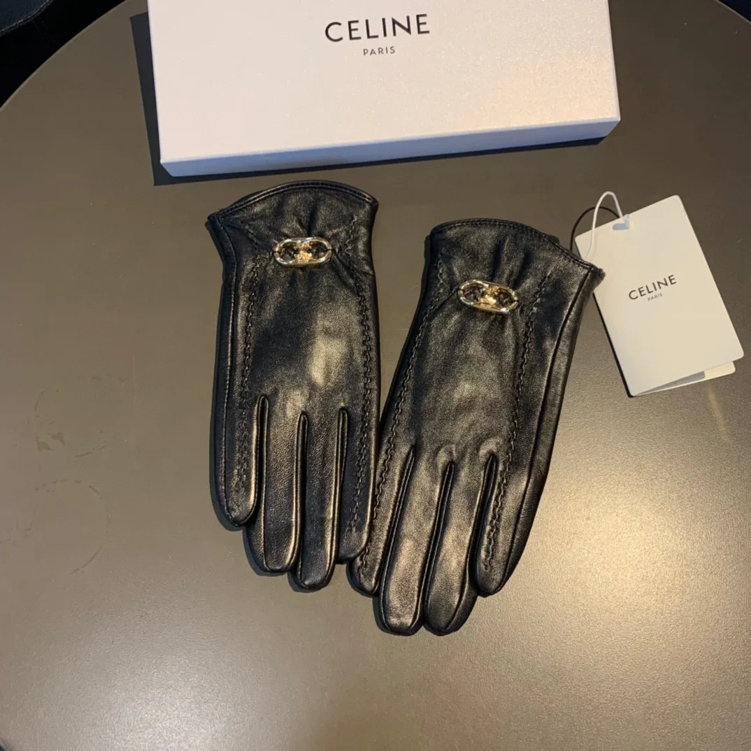 Celine Triomphe Gloves In Black - Image 4