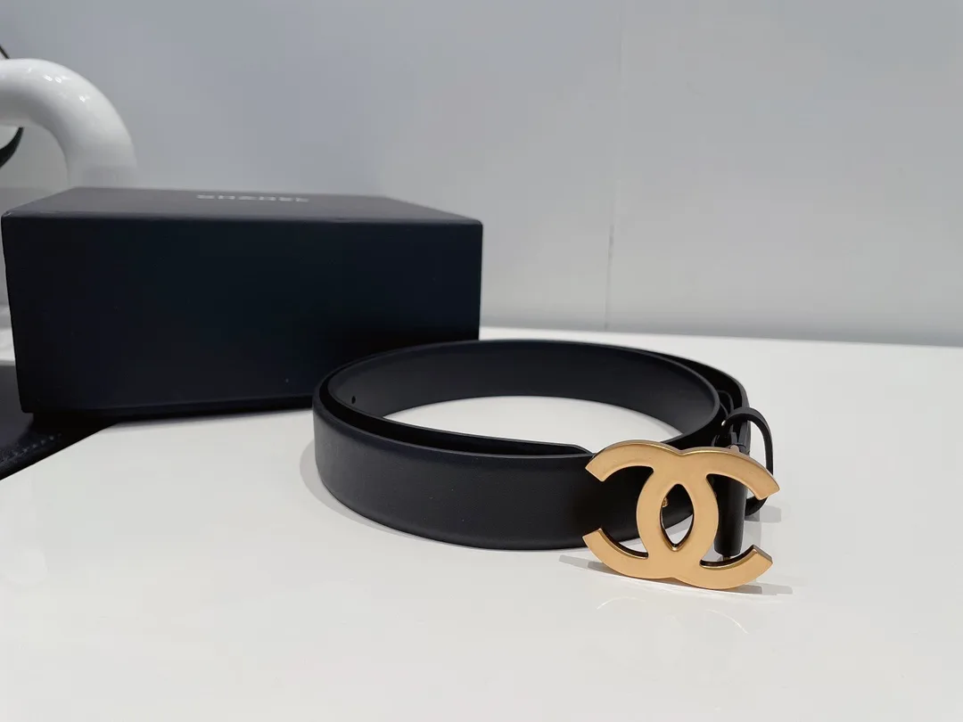 Chanel Gold Tone Interlocking C Buckle Belt Black - Image 3