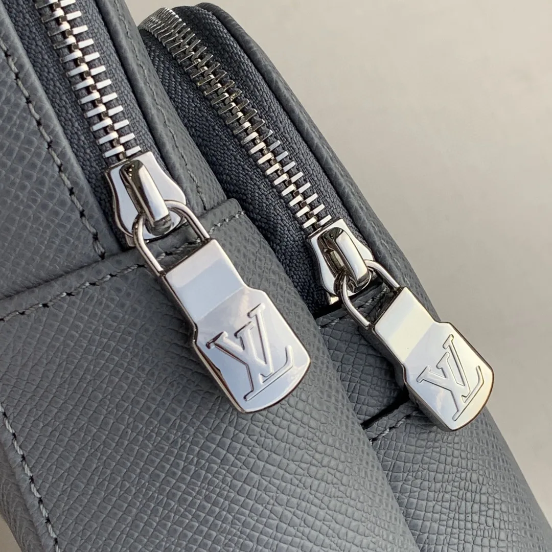 Louis Vuitton Avenue Sling Bag Taiga Grey - Image 4