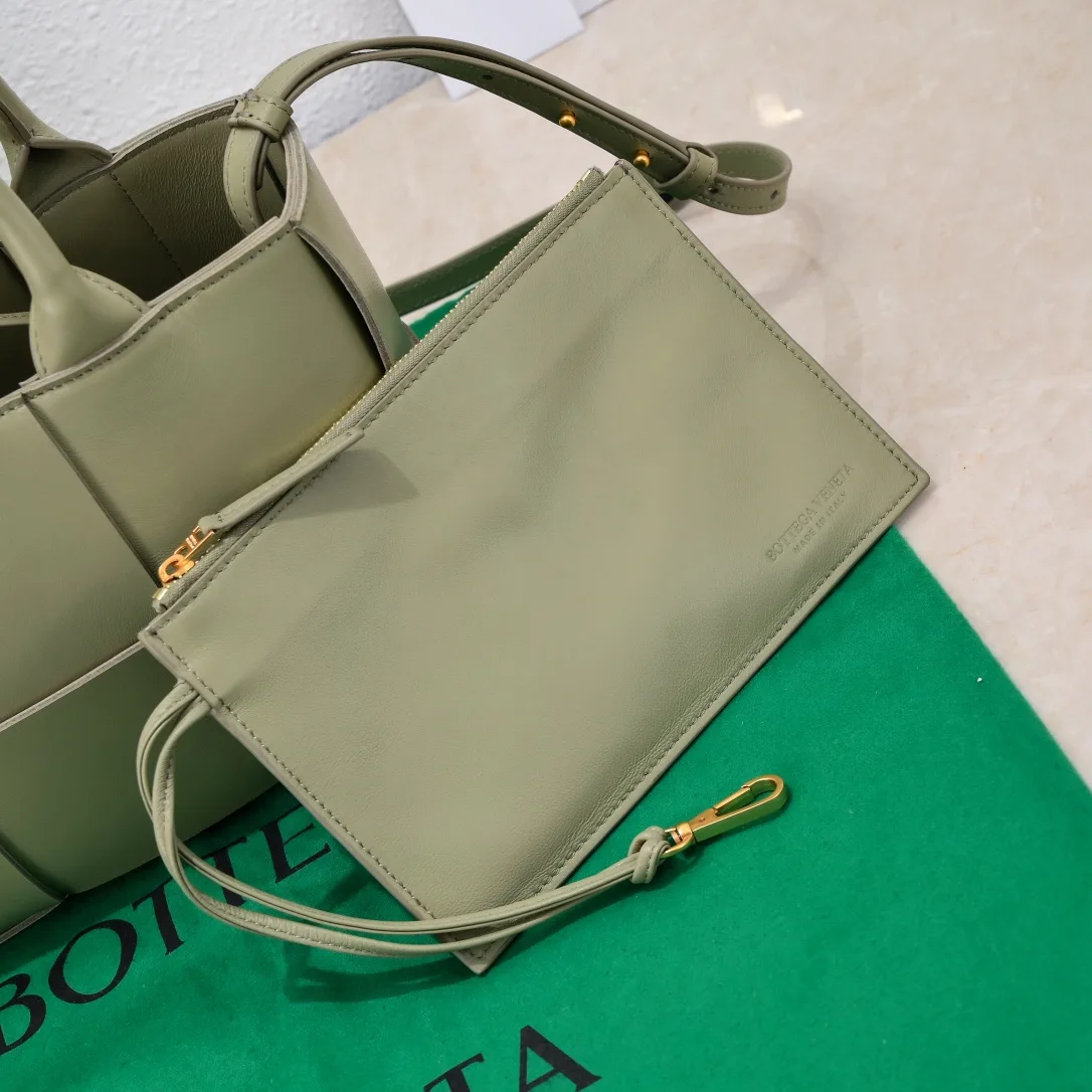 Bottega Veneta Mini Arco Tote Bag Green - Image 5