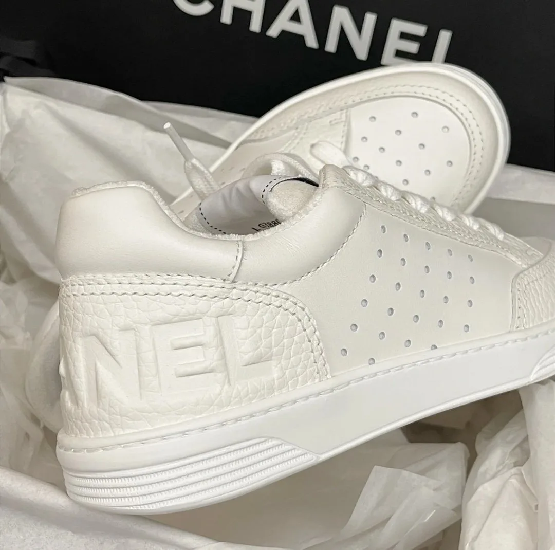 Chanel Sneakers White , Women’s Shoes / - Image 3
