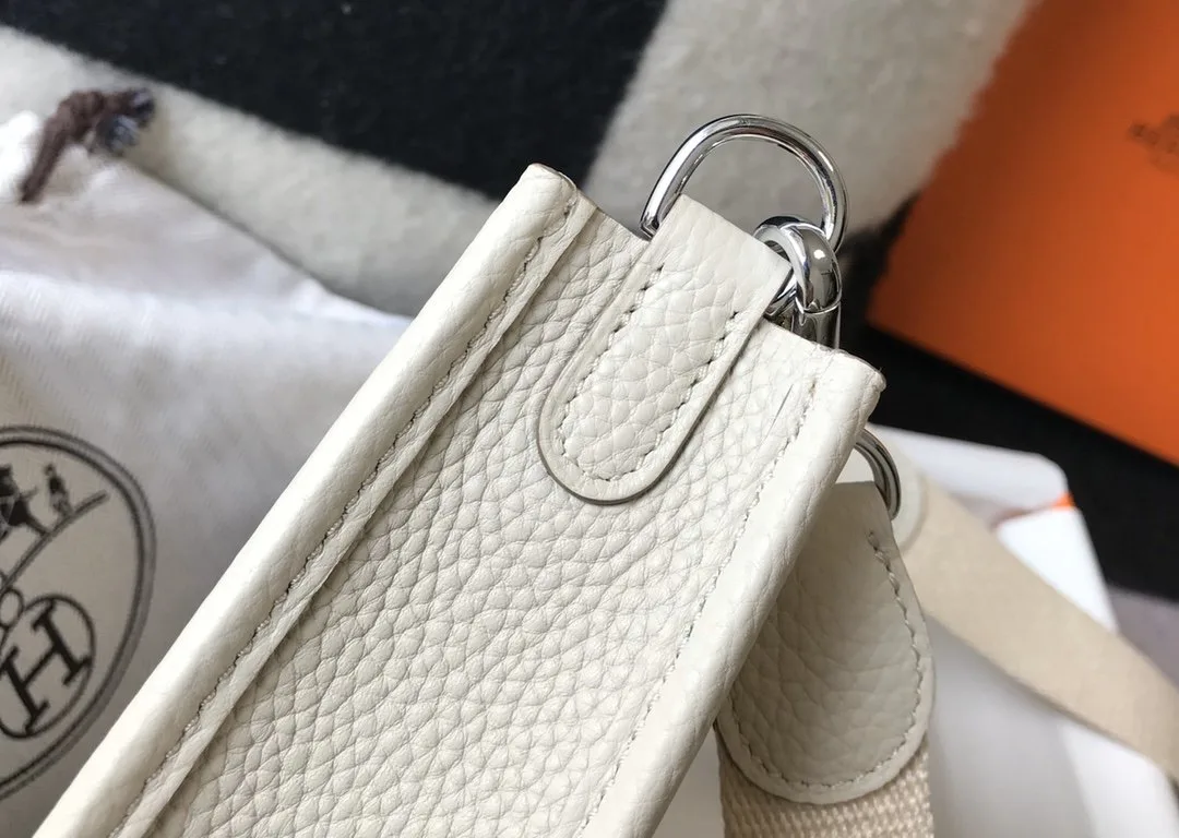 Hermes Evelyne 16 Amazone Bag Beige With Silver-Toned Hardware - Image 4