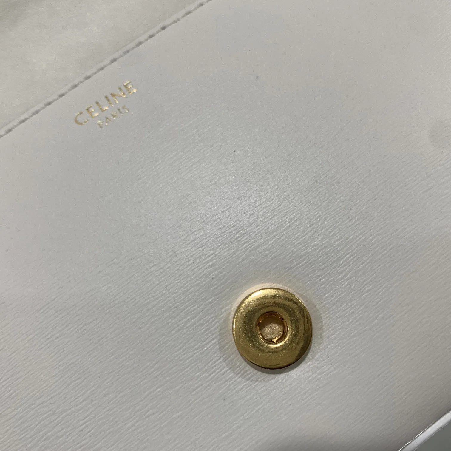 Celine Chain Shoulder Bag Cuir Triomphe White / - Image 3