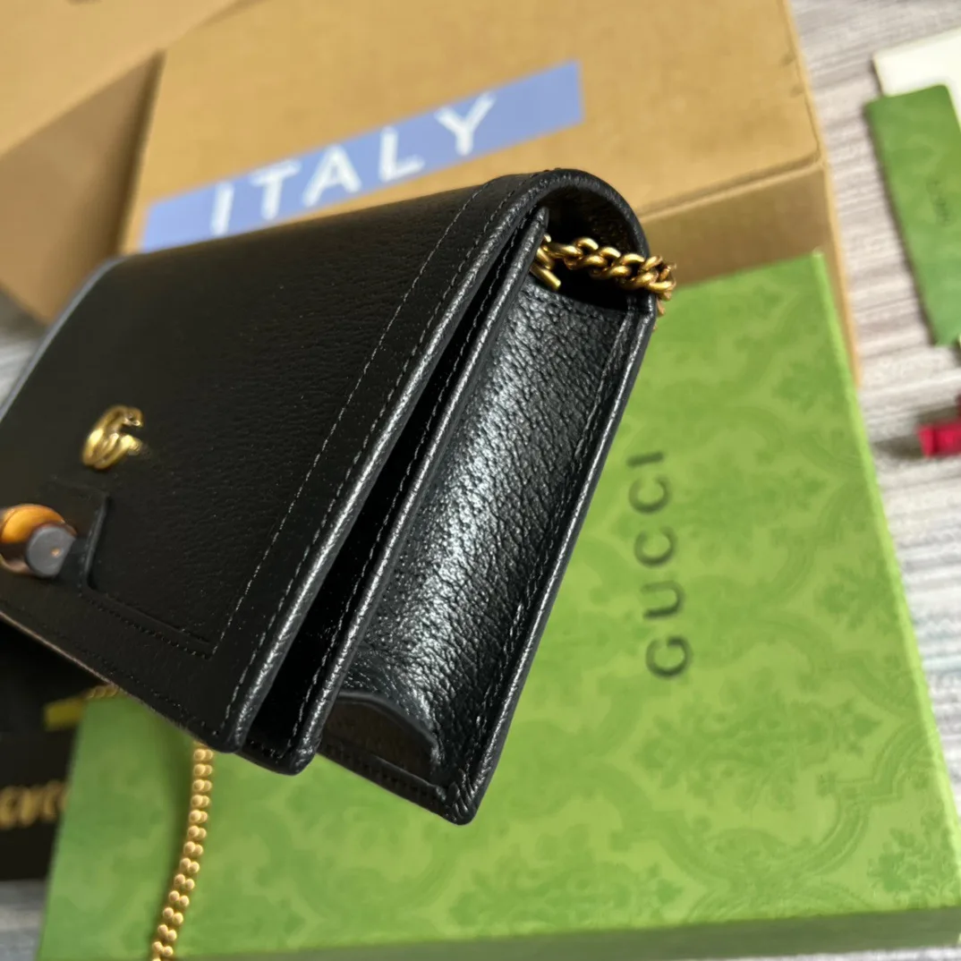 Gucci Diana Mini Bag With Bamboo Black - Image 4
