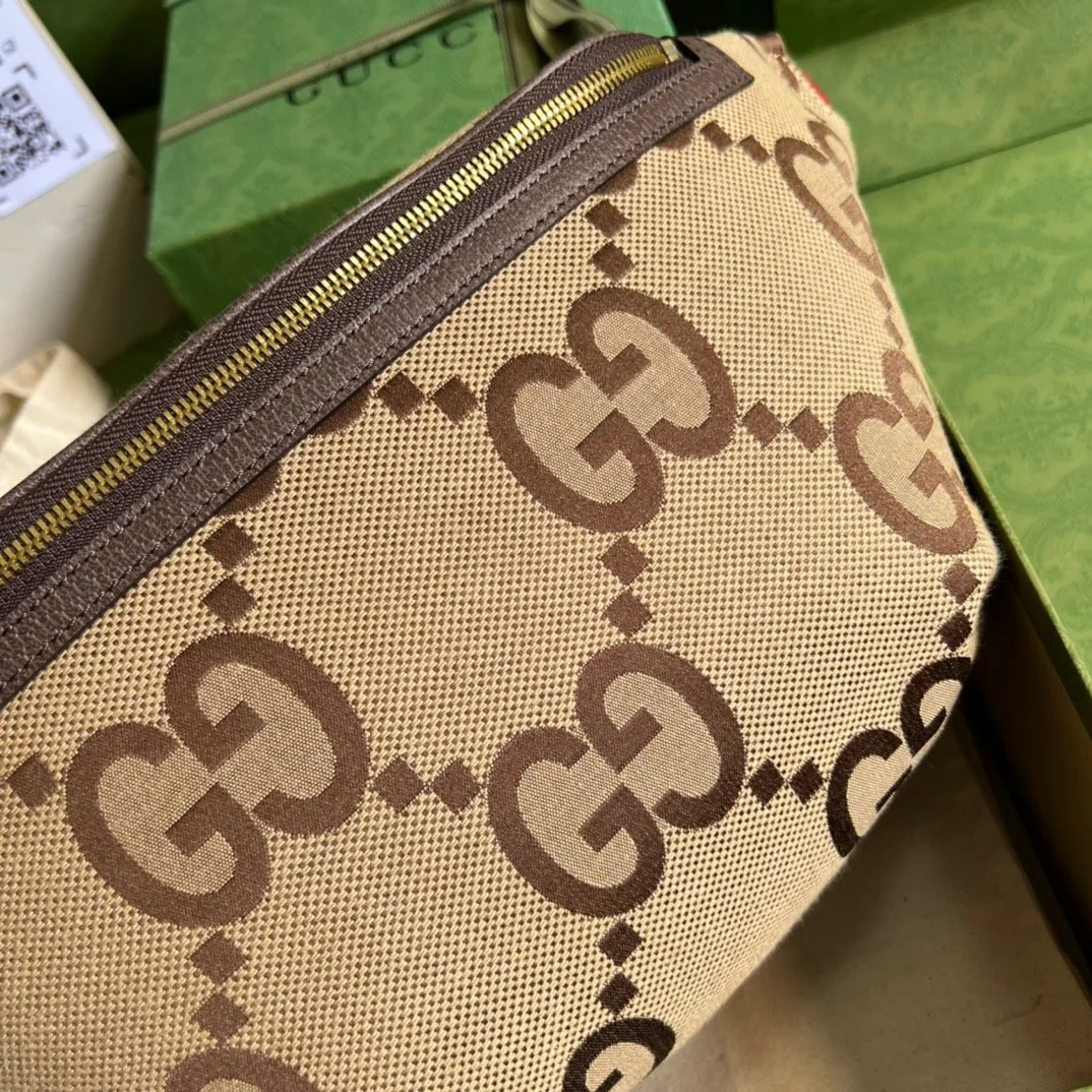 Gucci Jumbo GG Belt Bag / Camel/ Ebony Jumbo GG Canvas - Image 7