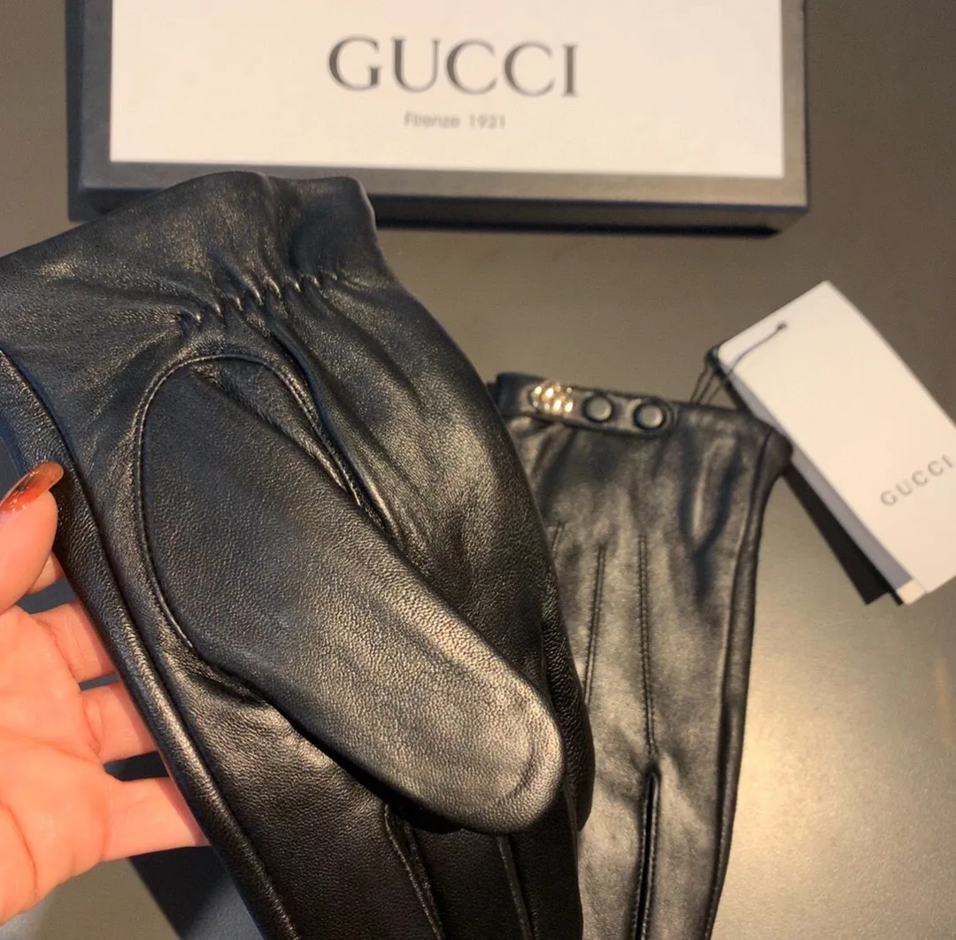 Gucci Gloves With Double G Motif In Black - Image 3