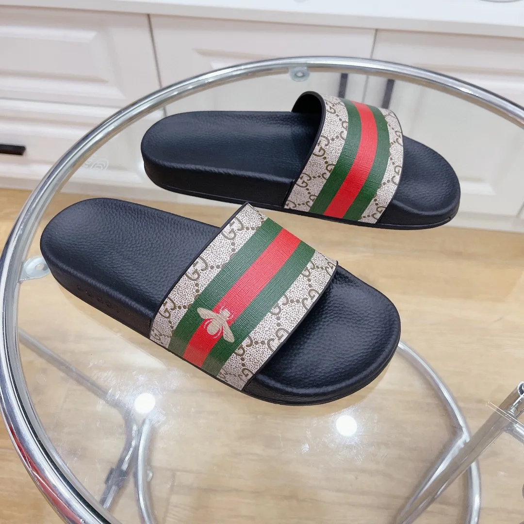 Gucci Women’s GG Slide Sandal With Bee Web Black - Image 4