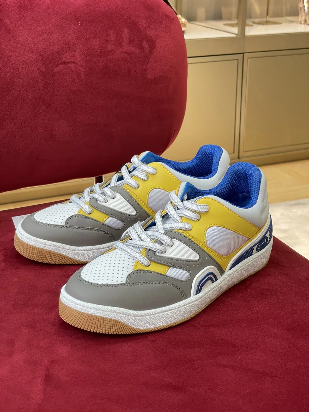 Gucci Men’s Sneaker Gucci Basket Donna Light Gray Demetra - Image 2