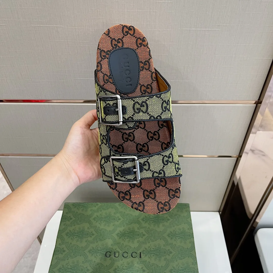 Gucci Women’s Slide Sandal With Straps Beige - Image 4