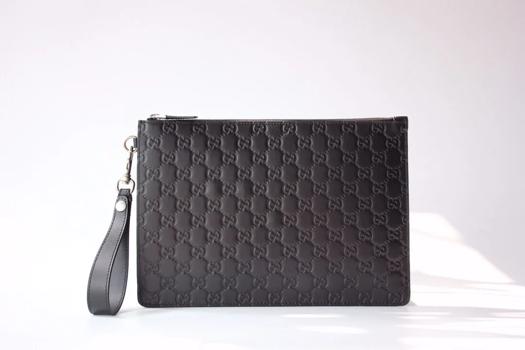 Gucci Microguccissima Pouch