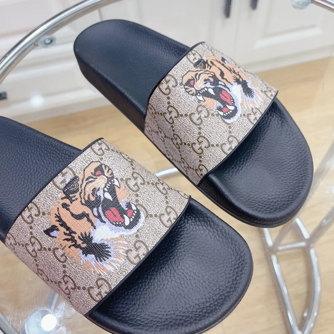 Gucci Men’s Gucci Supreme Slides With Tiger Black And Gray - Image 2