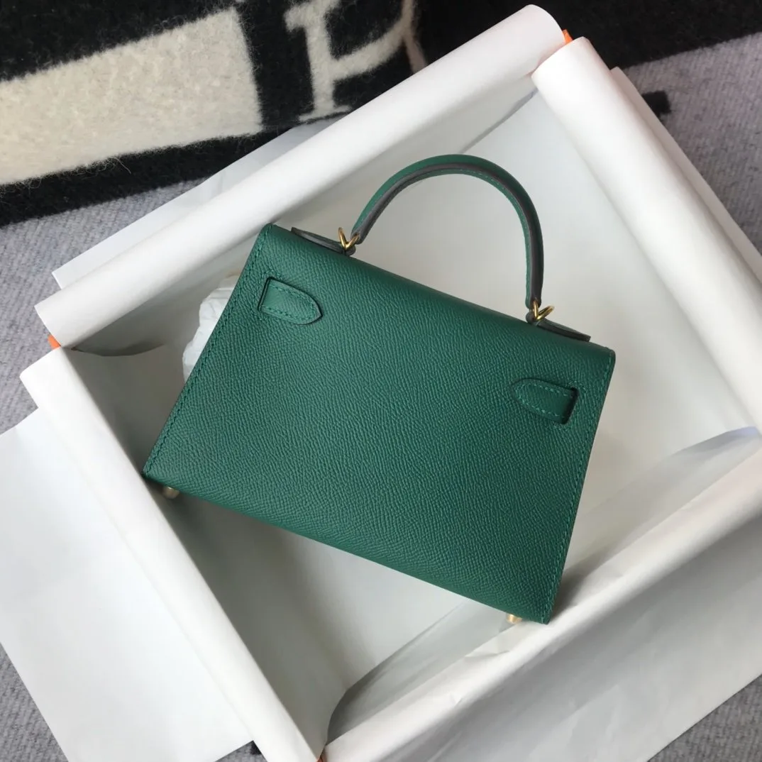 Hermes Kelly 19 Green With Gold Toned Hardware Bag - Image 4