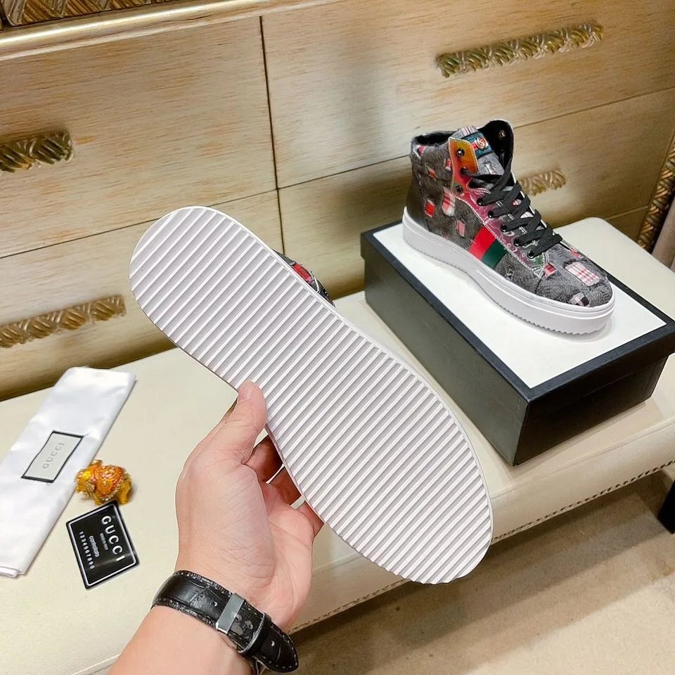 Alternative view of Gucci Men’s Basket Jean’s High Top With Bee Sneaker Black