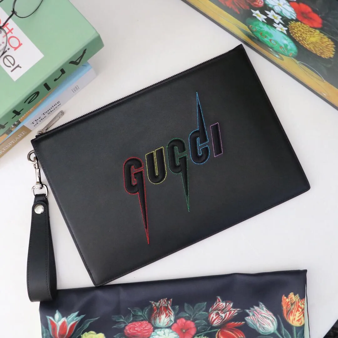 Gucci Pouch in