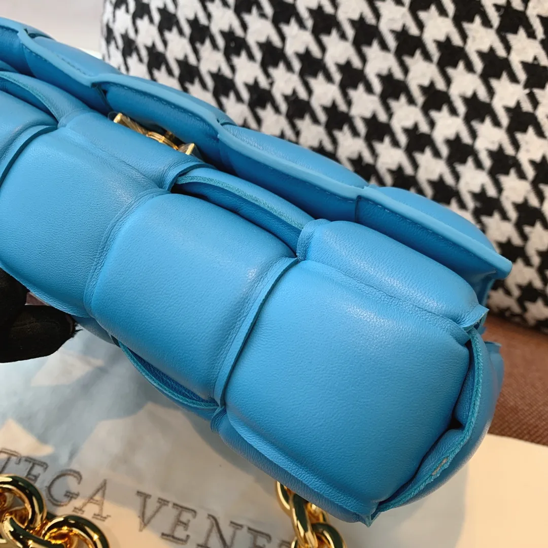 Bottega Veneta Chain Cassette Blue - Image 5