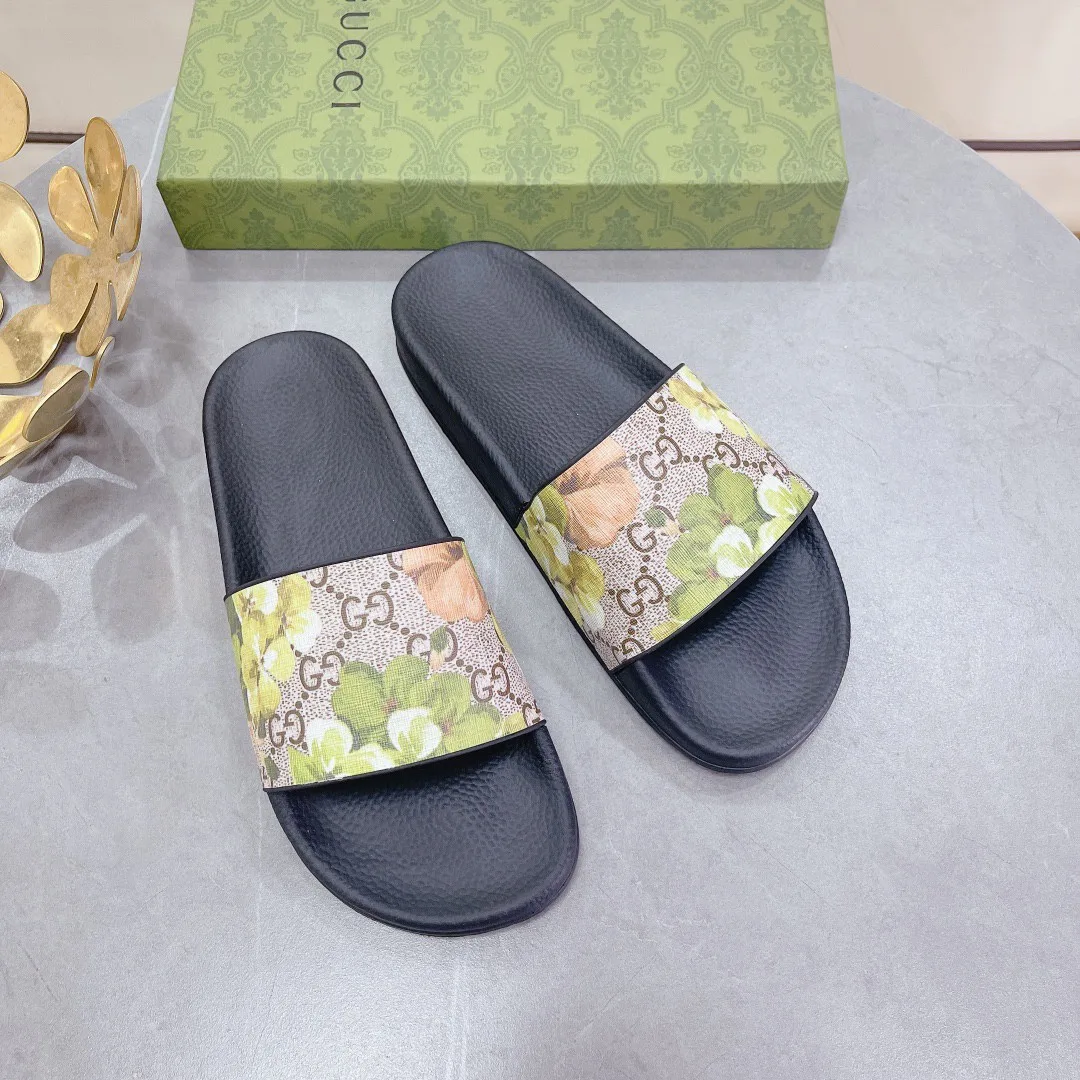 Gucci Women’s GG