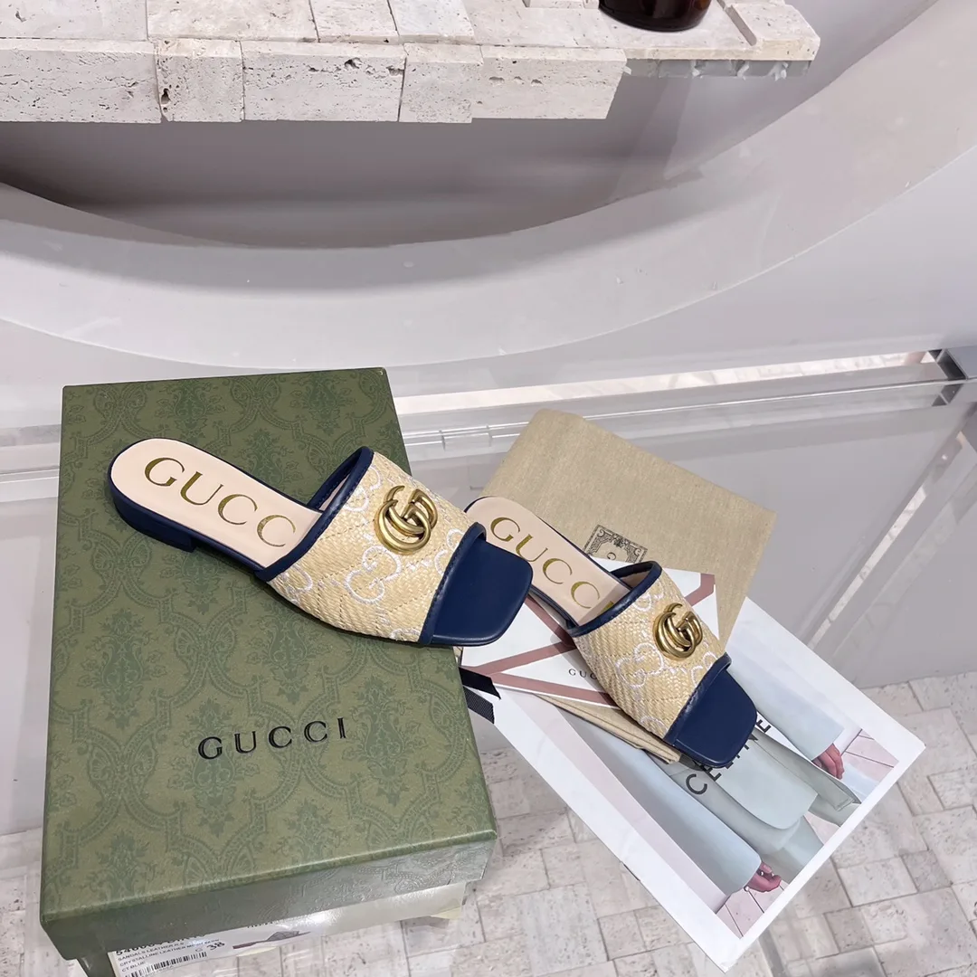 Gucci Womens GG Raffia Effect Slide Purple - Image 8