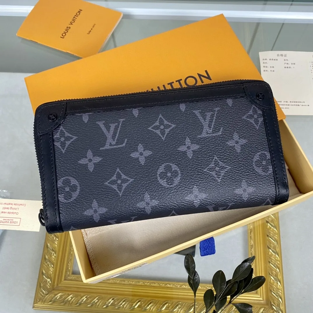 Louis Vuitton Zippy