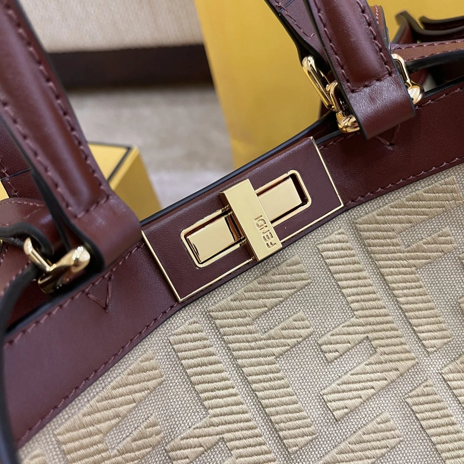 Fendi Peekaboo X-tote Bag Beige Canvas - Image 3