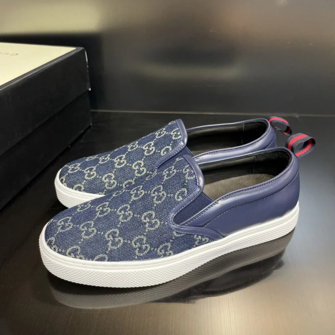 Alternative view of Gucci Men’s GG Supreme Slip-on Sneaker Blue
