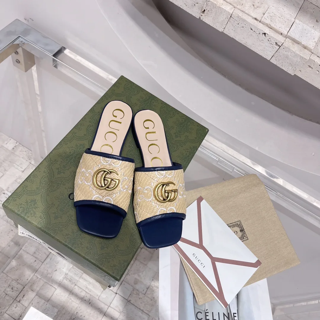 Gucci Womens GG