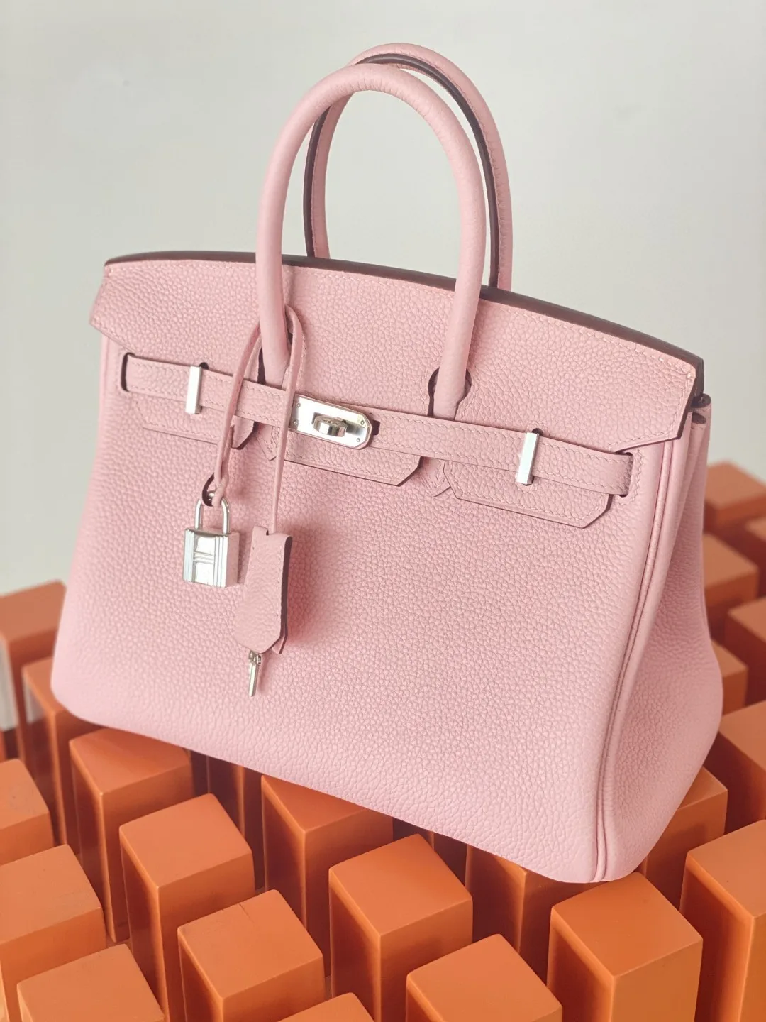 Hermes Birkin Top Handle Bag / Nata Togo Leather Pink Silver Hardware - Image 7