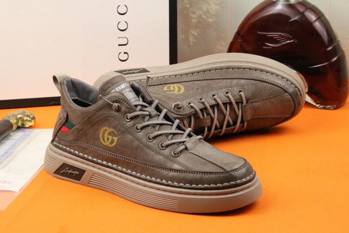 Gucci Men’s Sneakers With Logo GG Gold Web Brown - Image 3