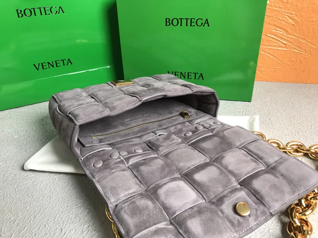 Bottega Veneta Chain Cassette Gray - Image 5