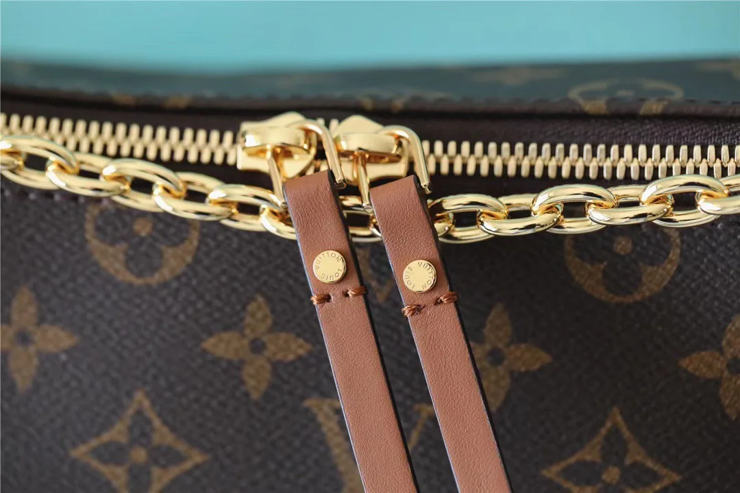 Louis Vuitton Loop Monogram Canvas By Nicolas Ghesquiere - Image 5