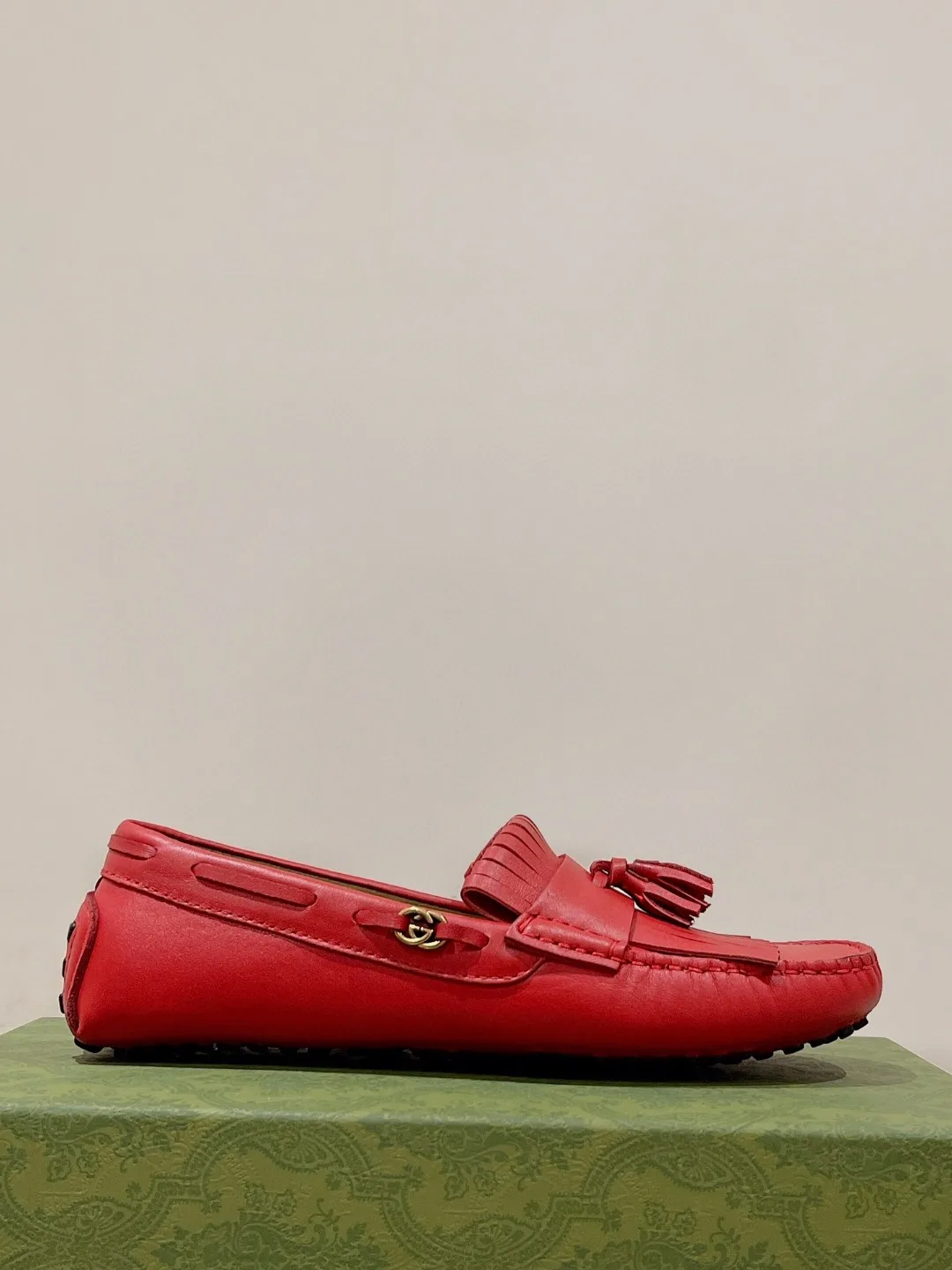 Alternative view of Gucci Men’s Loafer With Driver Interlocking G Red