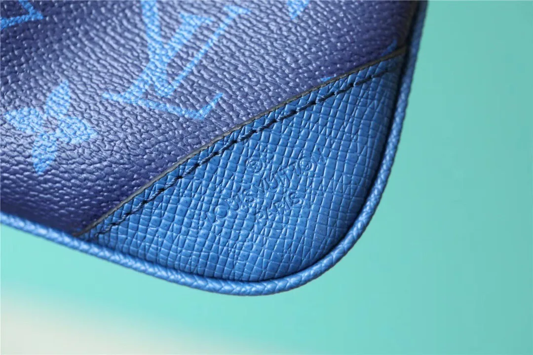 Louis Vuitton Trio Messenger Monogram Canvas And Taiga Cobalt Blue - Image 5