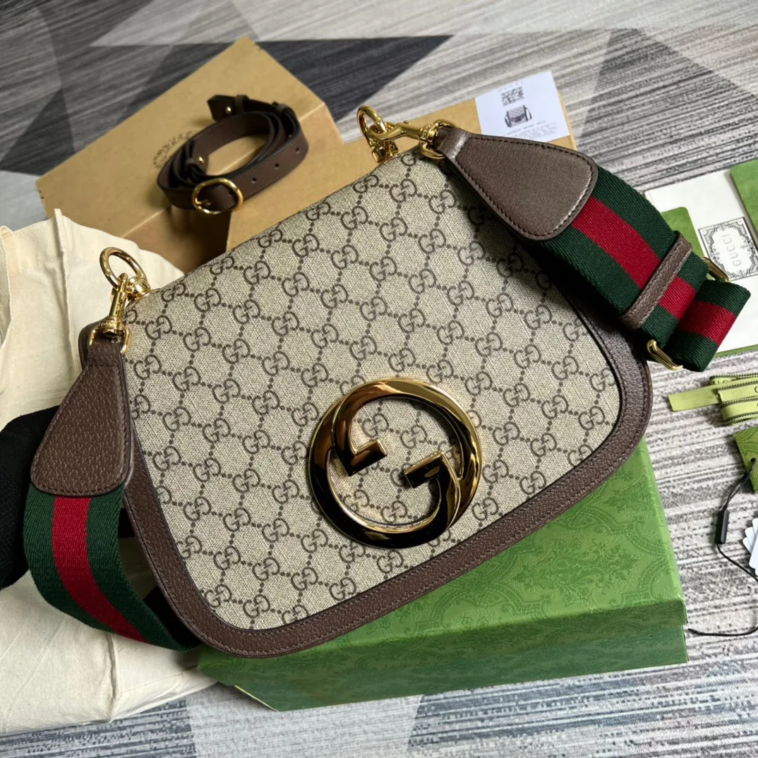 Gucci Blondie Medium Shoulder Bag / Beige/ Ebony GG Supreme Canvas Gold Hardware - Image 6