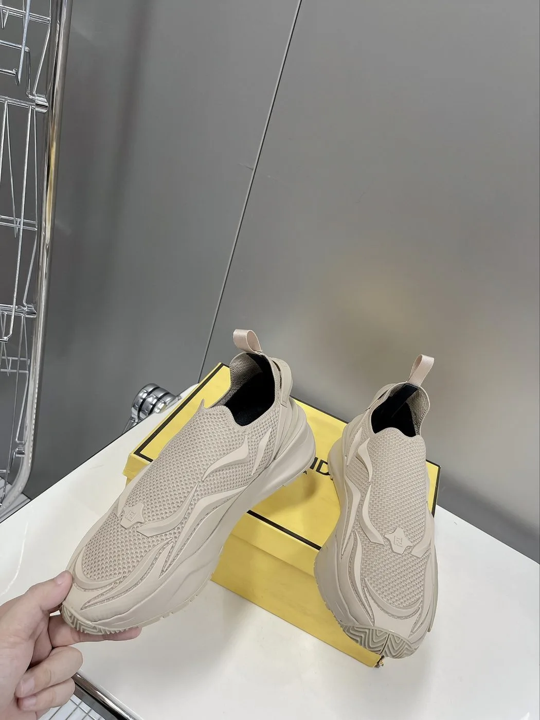 Fendi Low Trainers Sneakers Beige - Image 5