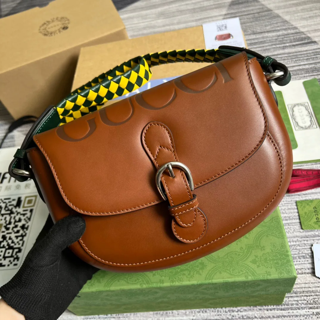 Gucci Aria Shoulder Bag / Brown Gold Hardware - Image 3