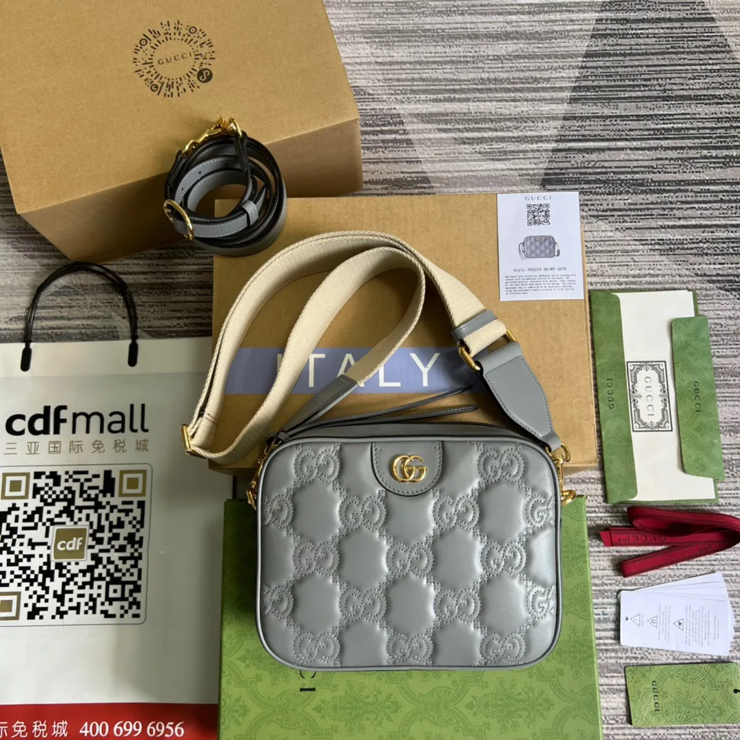 Gucci Matelasse Shoulder