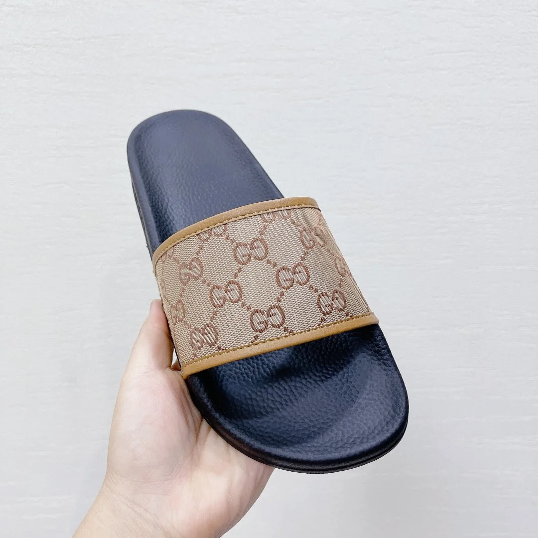 Gucci Women’s GG Slide Sandal Black And Brown - Image 2