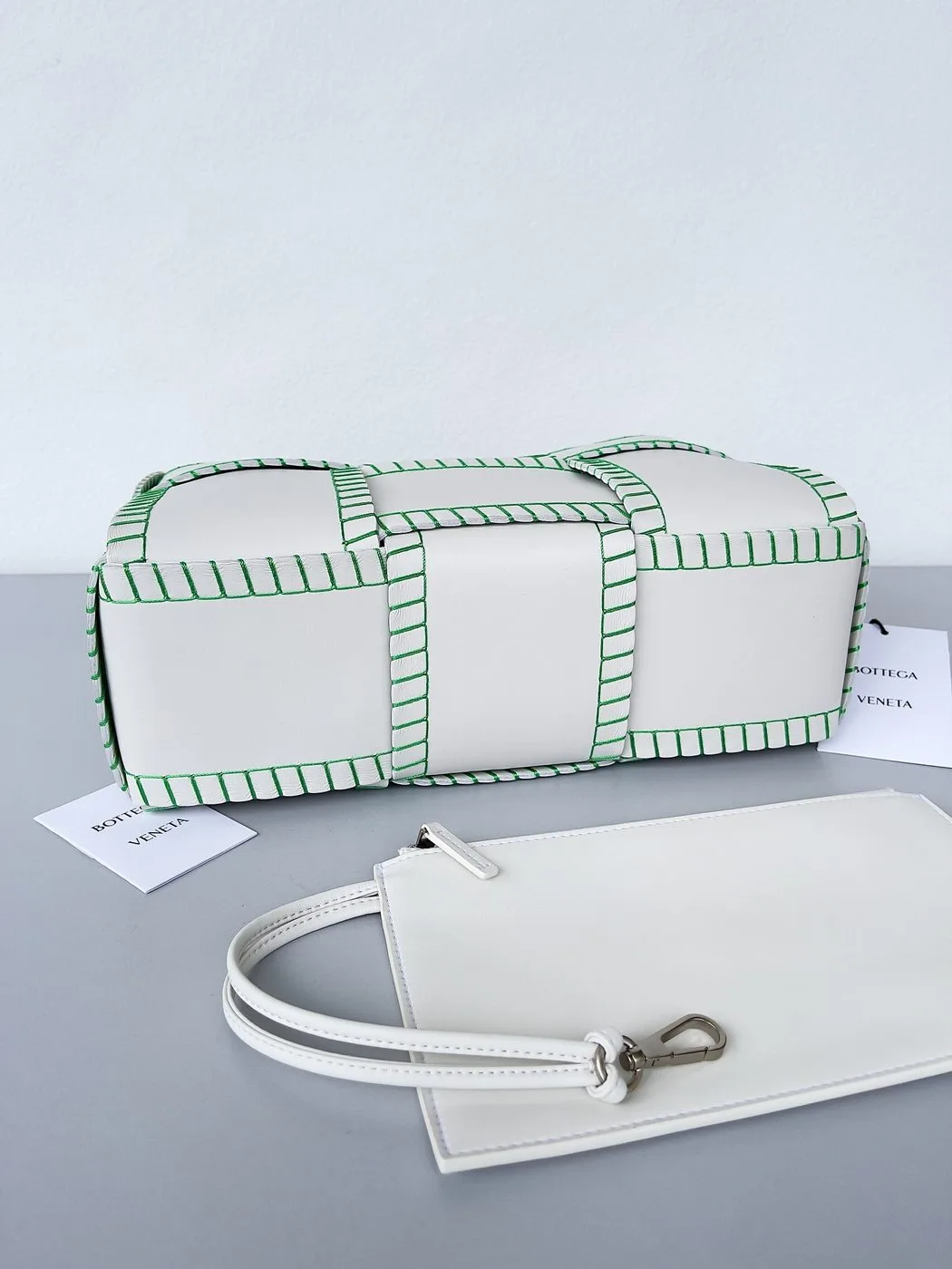 Bottega Veneta Small Arco Tote Bag White - Image 5