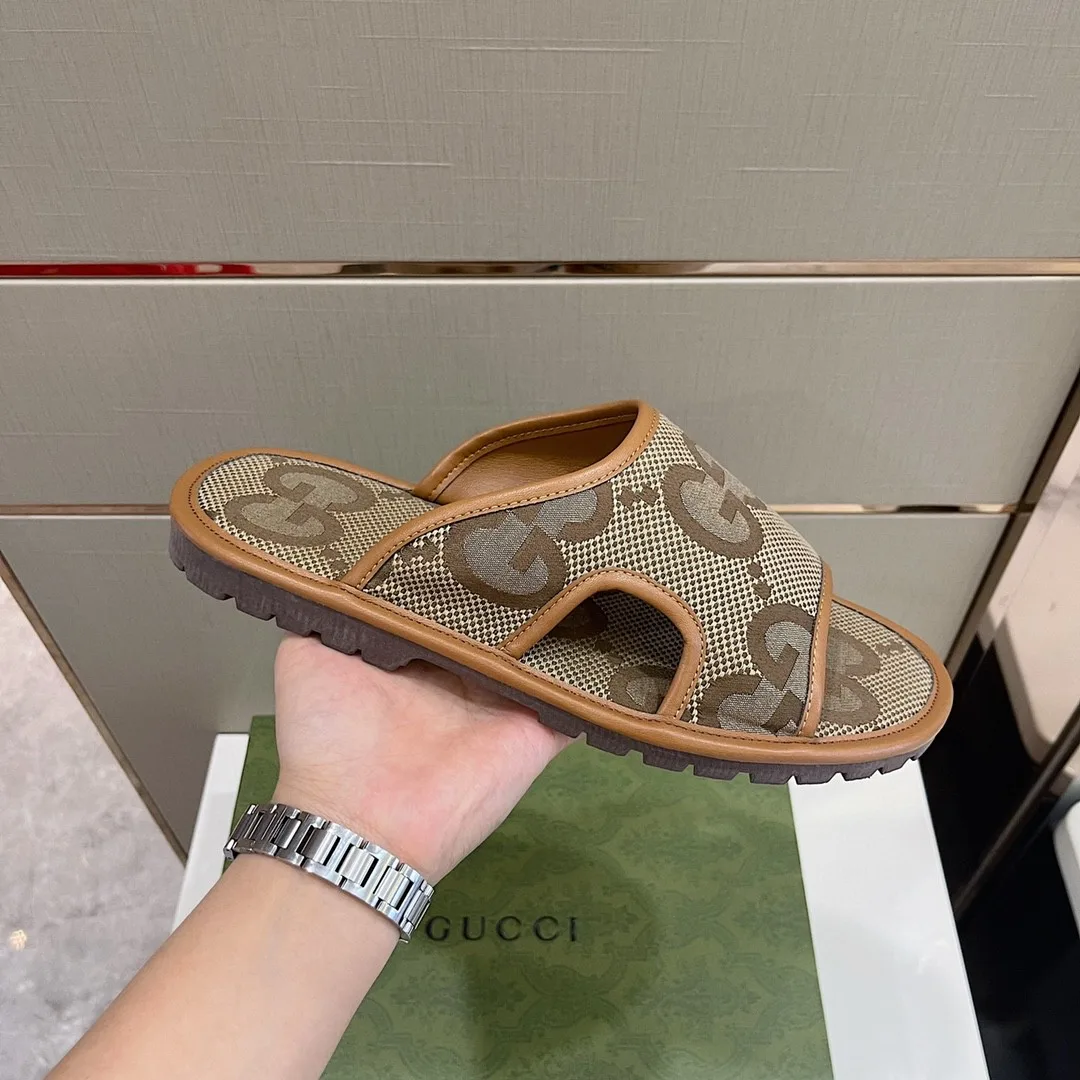 Alternative view of Gucci Men’s GG Supreme Slide Sandal Brown And Beige
