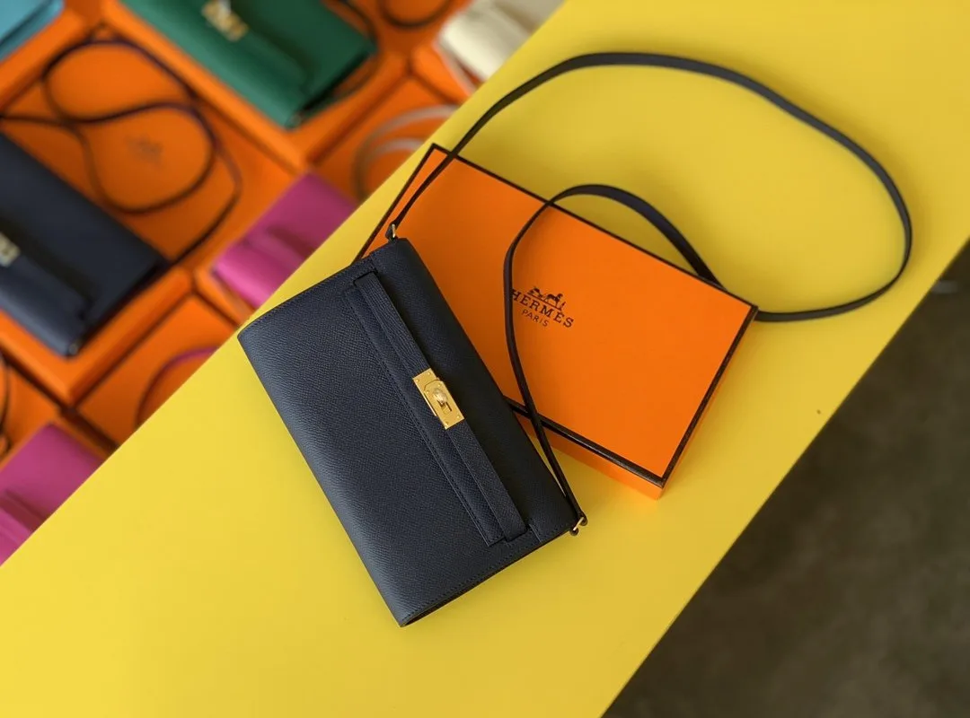 Hermes Kelly Wallet