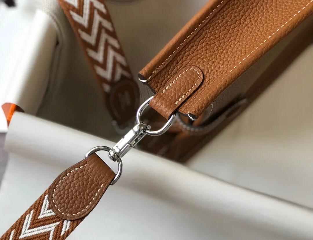 Hermes Evelyne 16 Amazone Shoulder Bag / Brown Palladium Hardware - Image 9